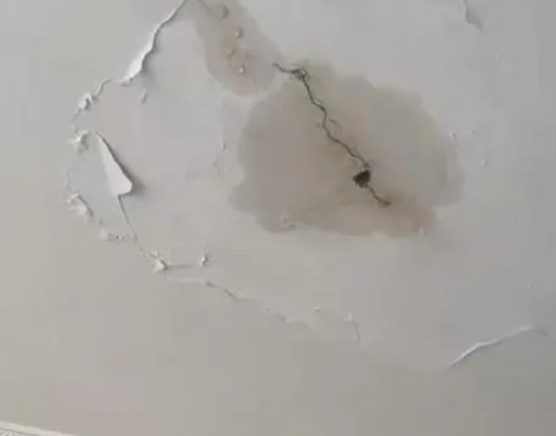 灌云阳台漏水维修公司分享下屋面防水工程质量问题原因分析